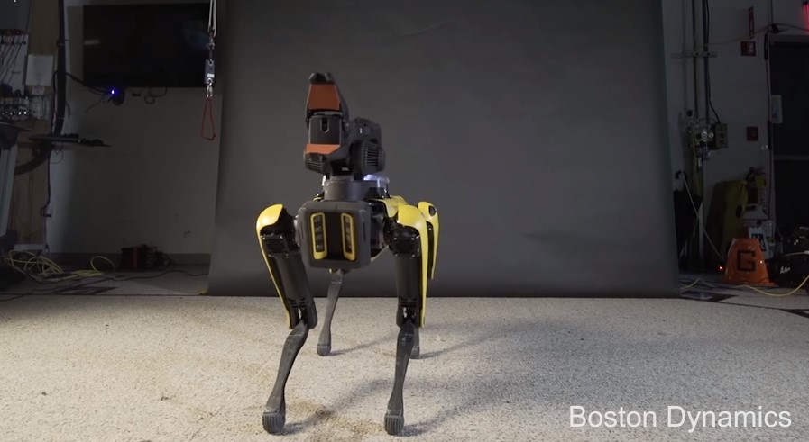 Відео дня: мережу "підірвав" ритмічний танок робопса під Uptown Funk