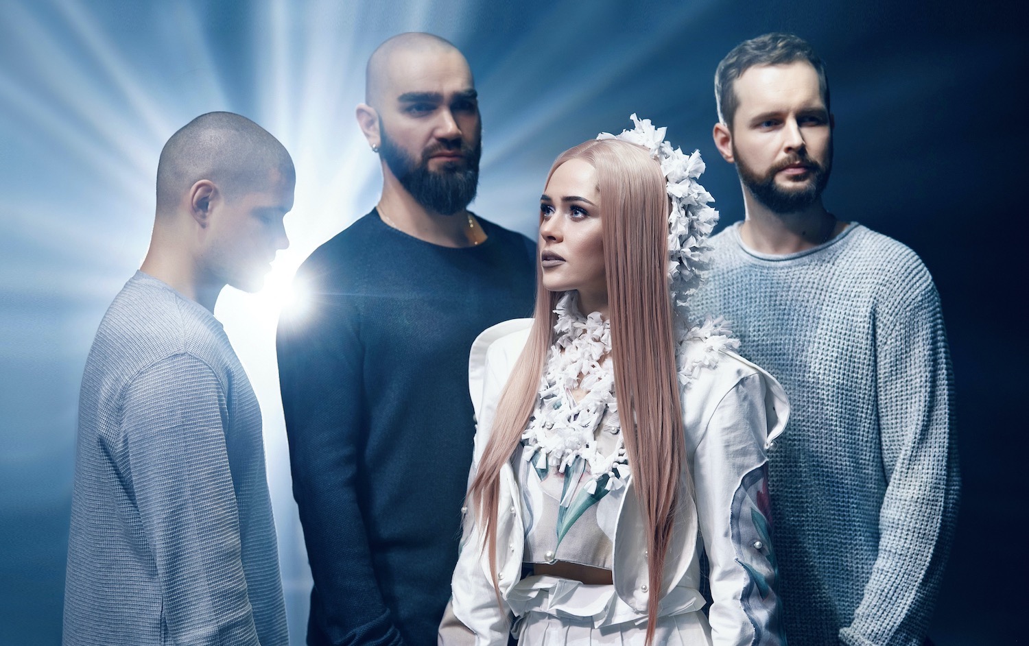 Косатка: The Hardkiss "пішли під воду" заради містичного кліпу (відео)