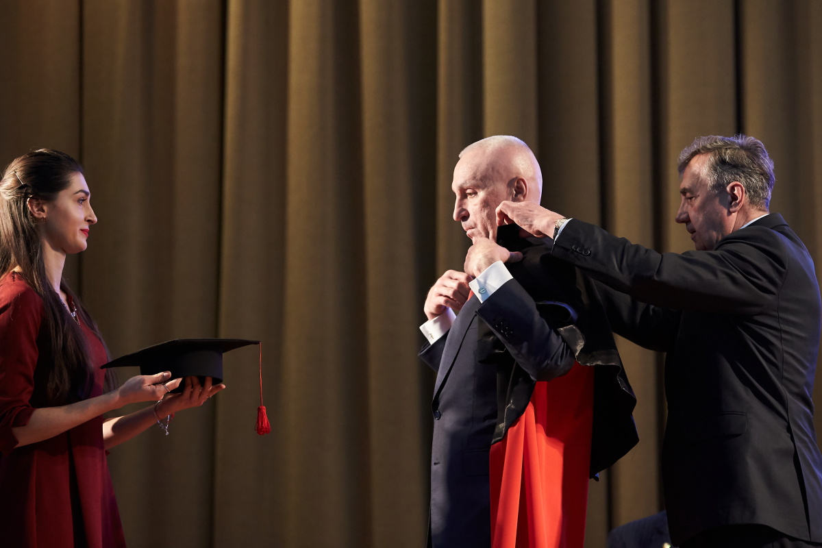 У Харківському університеті Ярославському вручили диплом почесного доктора