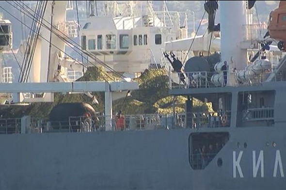 У Туреччині повідомляють про замасковані танки на російському кораблі, що пройшов Босфор