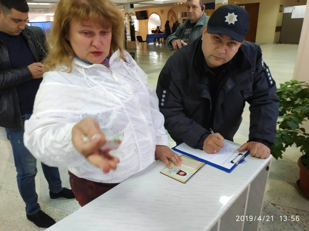 Порушення у другому турі виборів в Україні: усі подробиці