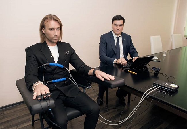 Побледнел и задрожали руки: Винник раскрыл свои тайны на детекторе лжи