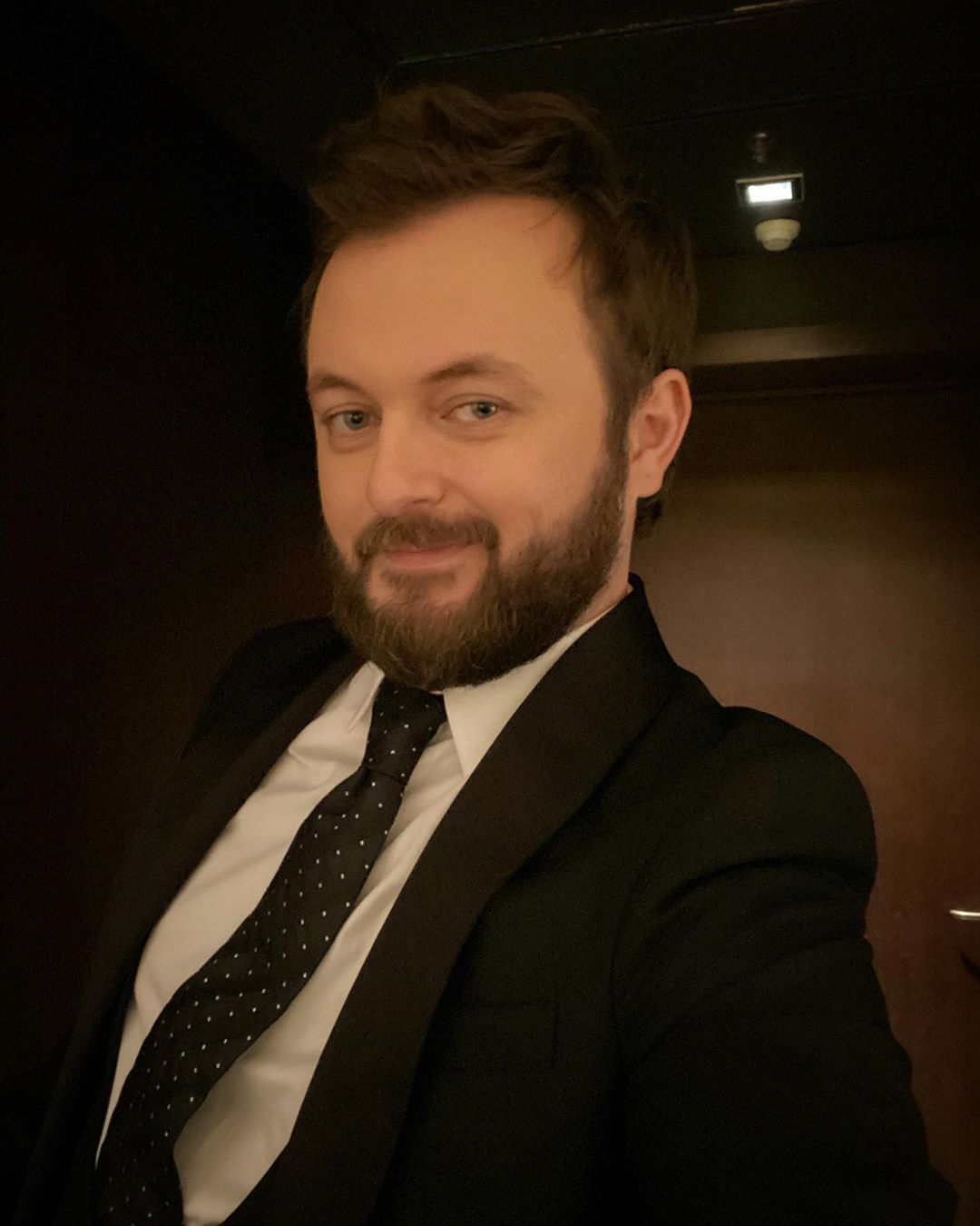 Олег Винник, Ірина Білик і MONATIK розповіли про подарунки на 8 березня