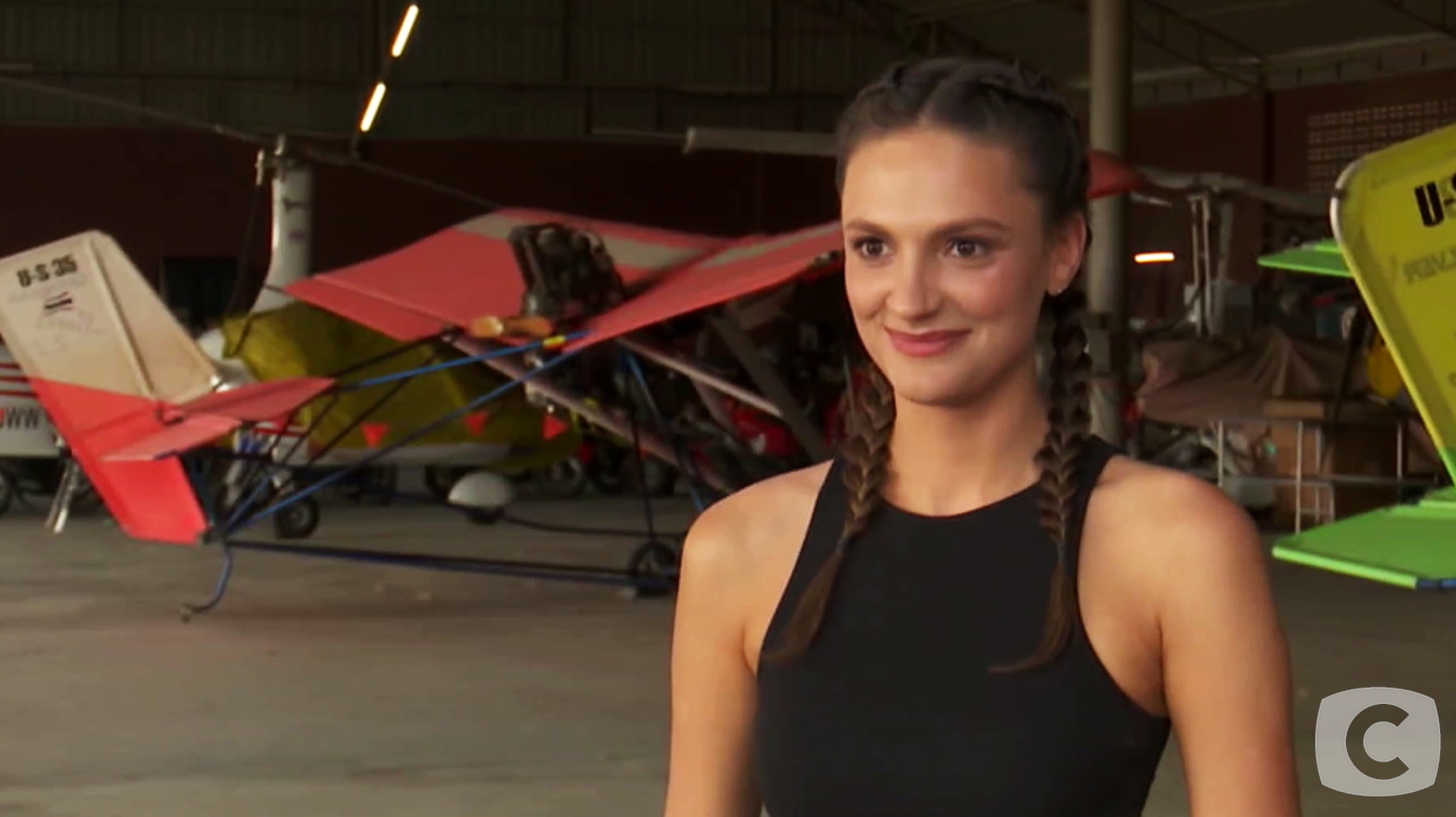 Холостяк 10 шестой выпуск: Макс и Дана прыгнут с парашютом