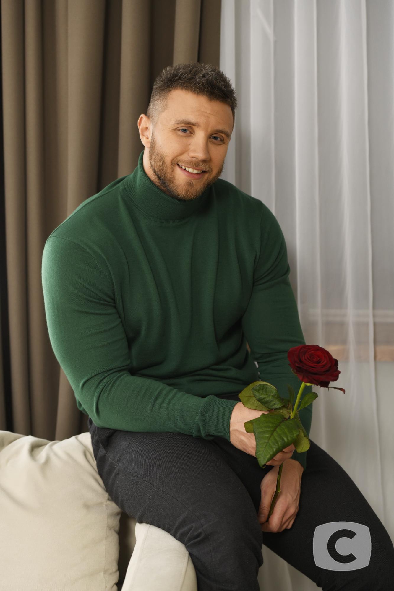 Холостяк 2021: хто покинув шоу після знайомства з батьками (фото)