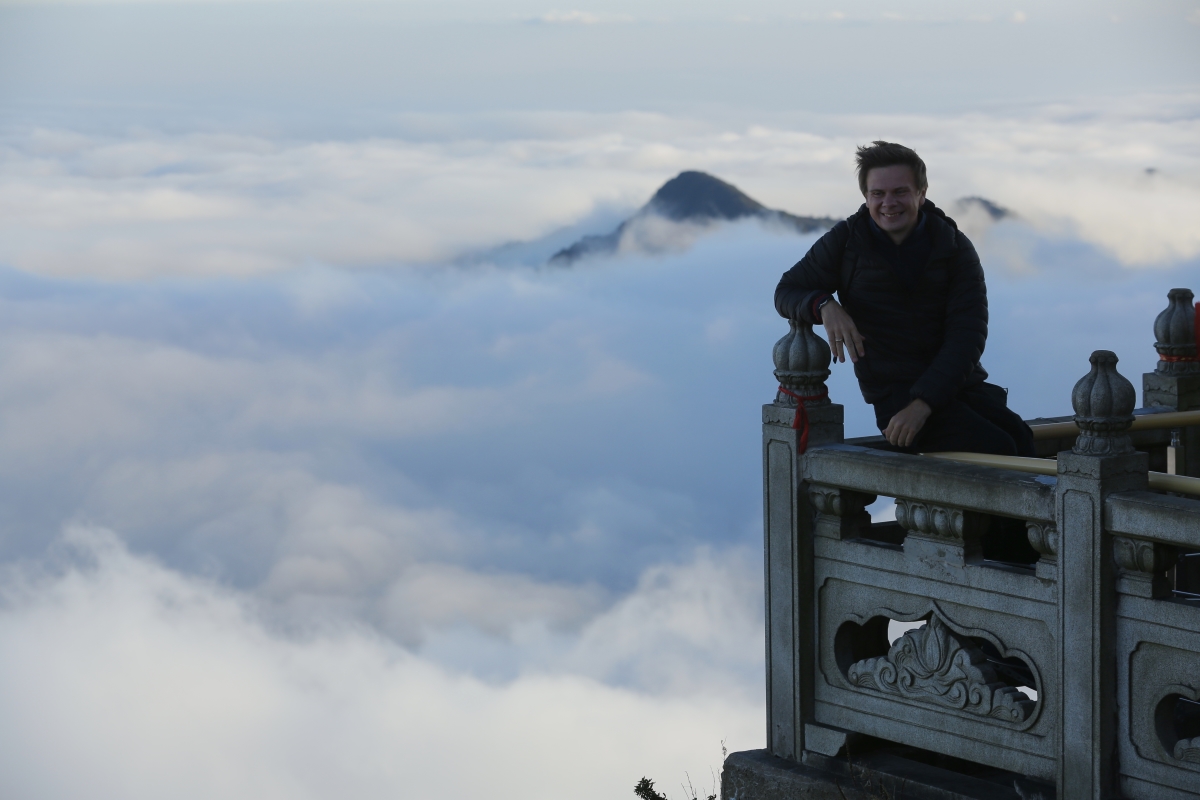 Дмитрий Комаров отправился на поиски Нового Будды, который должен спасти весь мир