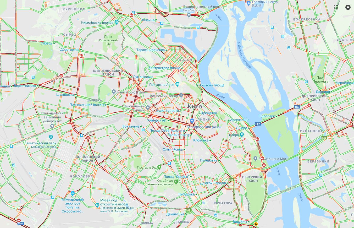 В Киеве образовались многочисленные пробки