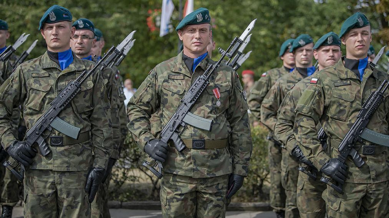 Польша сформировала новую дивизию и разместит ее на восточной границе