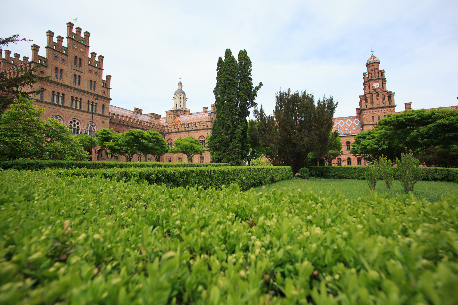 Черновцы в деталях: путеводитель по самым интересным памятникам, отелям и ресторанам города