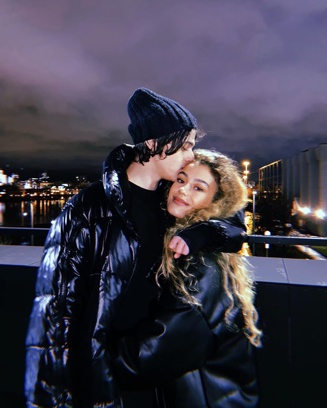 Больше не скрывают: Alekseev рассекретил роман с солисткой "ВИА Гры"