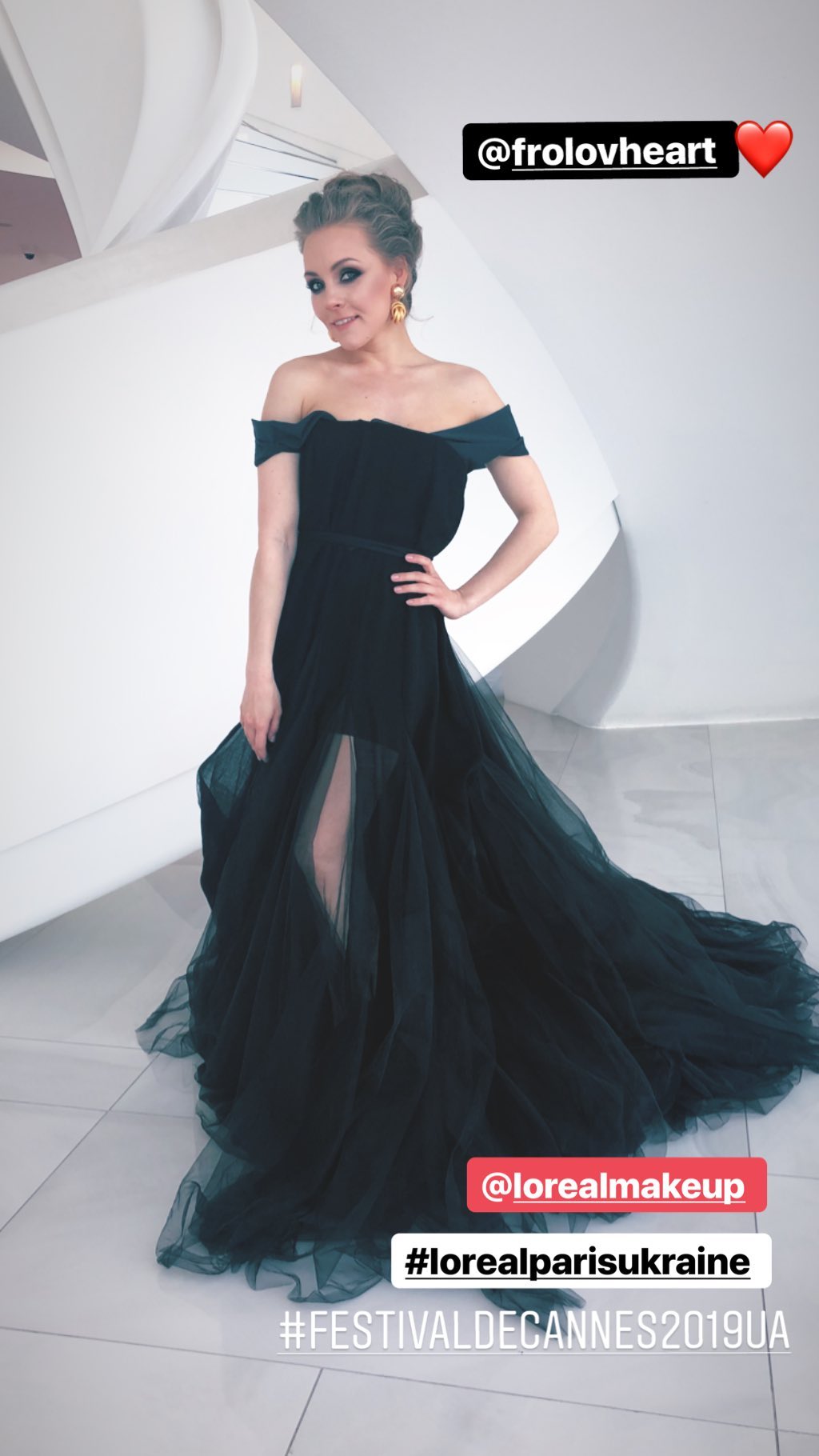 Олена Шоптенко блищала на Каннському кінофестивалі в розкішних образах