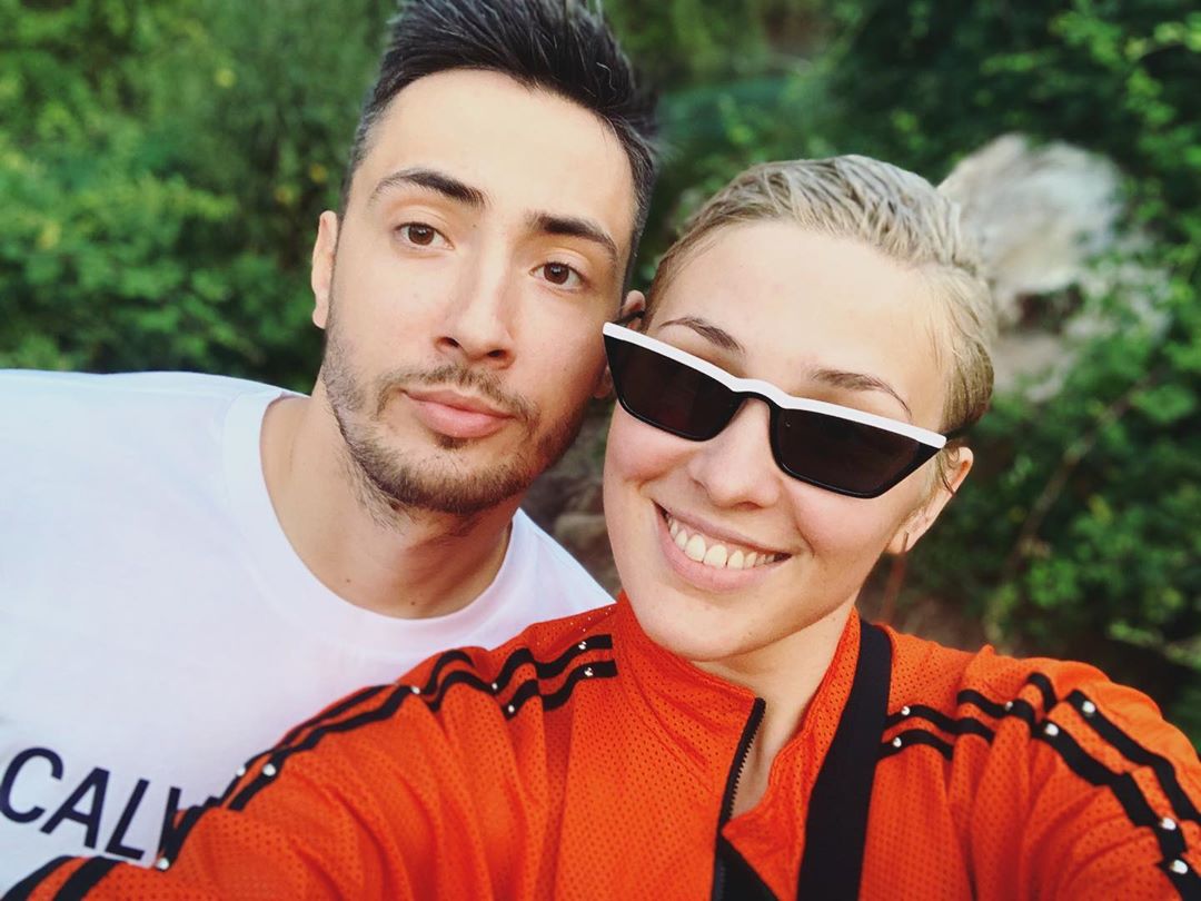 Ліфто-лук: MARUV порадувала рідкісним фото з чоловіком Олександром