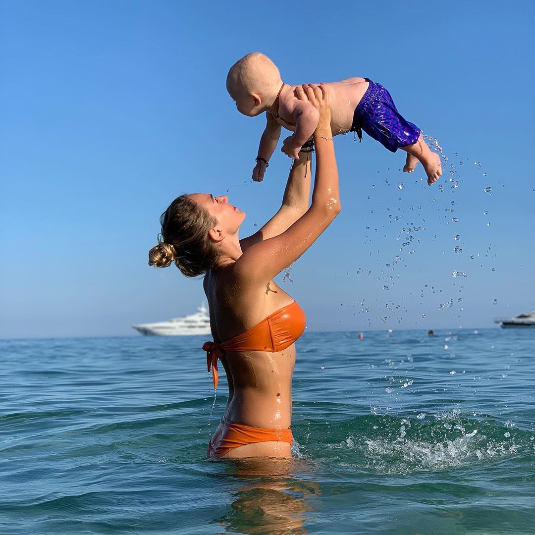 Планую: донька скандального Добкіна зібралася в політику (фото)