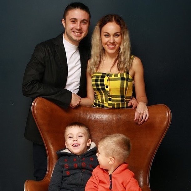 Тарас Тополя розповів, що подарував Альоші після народження синів