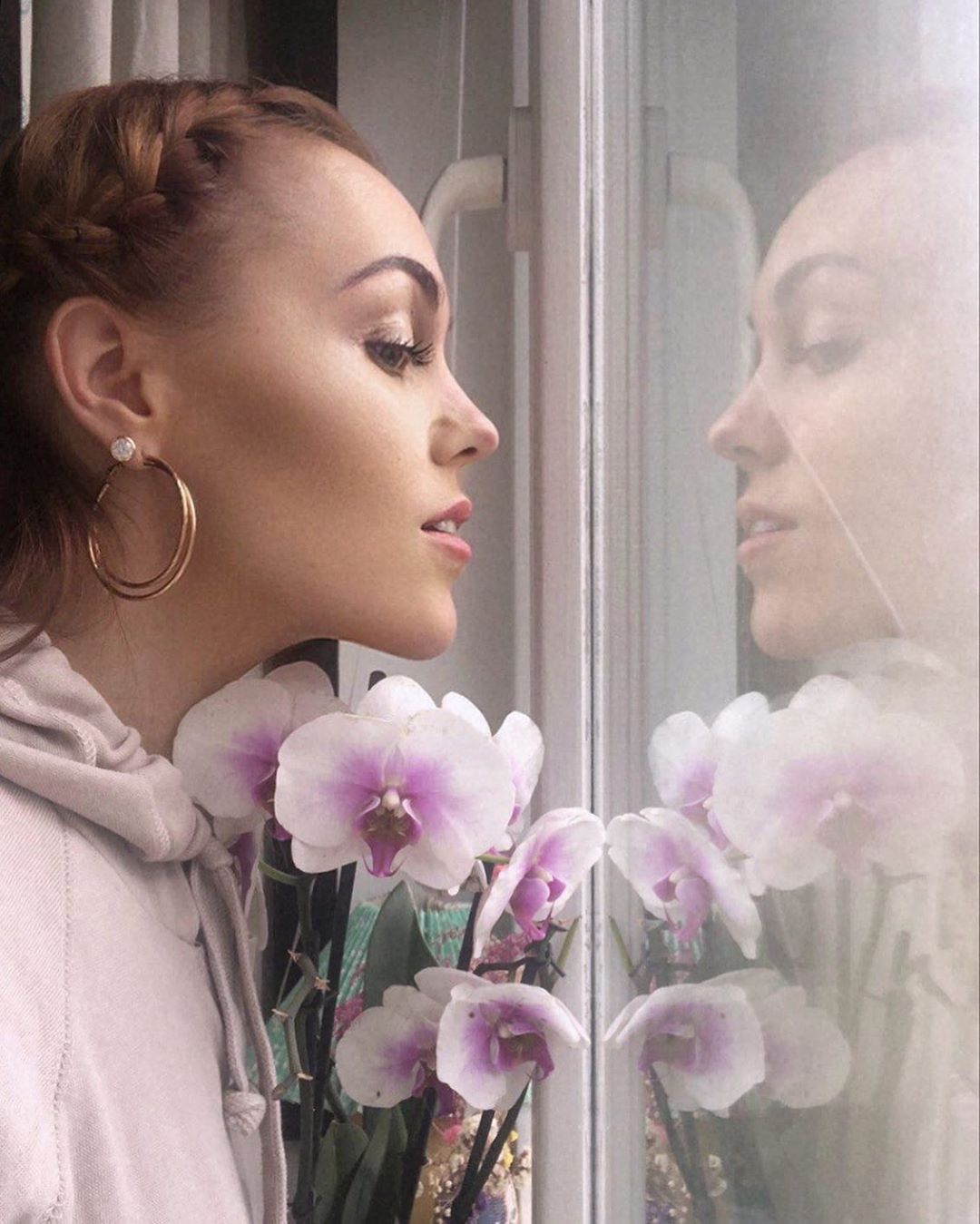 Час на себе: ALYOSHA поділилася своїми ритуалами краси