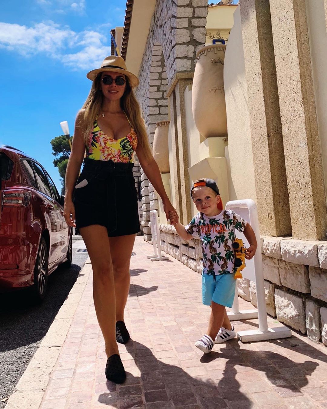 Паника и истерика: Седокова устроила скандал в частной клинике