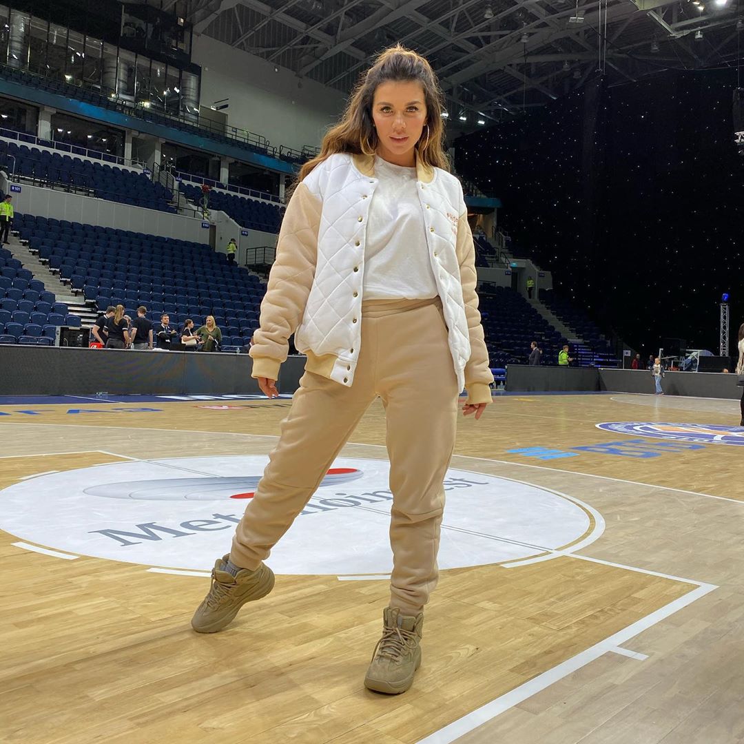 Екс-учасниця "ВІА Гра" закрутила роман з одруженим чоловіком: фото