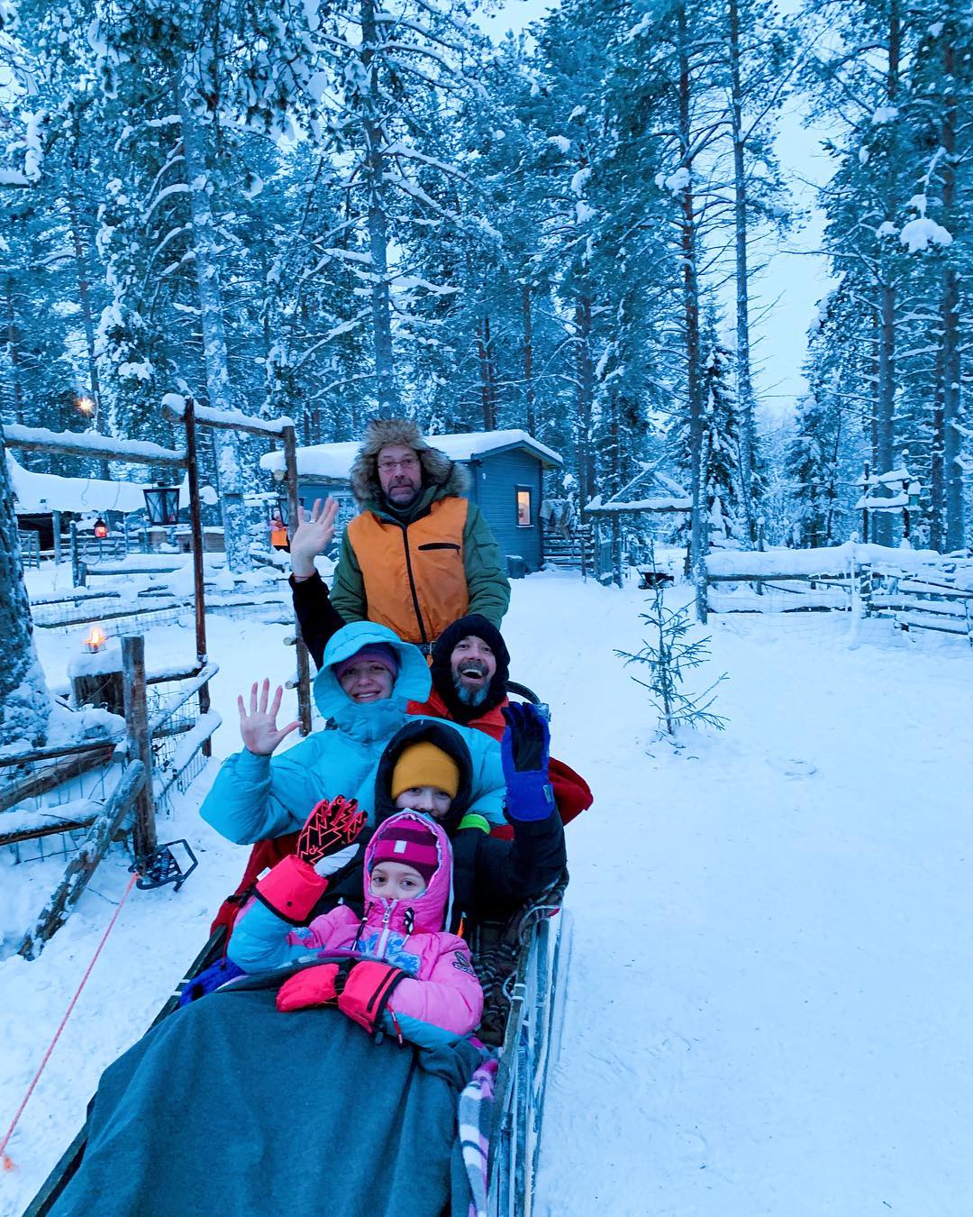 Сергій Бабкін показав, з ким цілувався в Лапландії