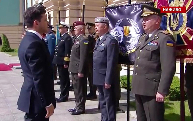 Командування ВСУ і керівники силових структур були представлені президенту Зеленському