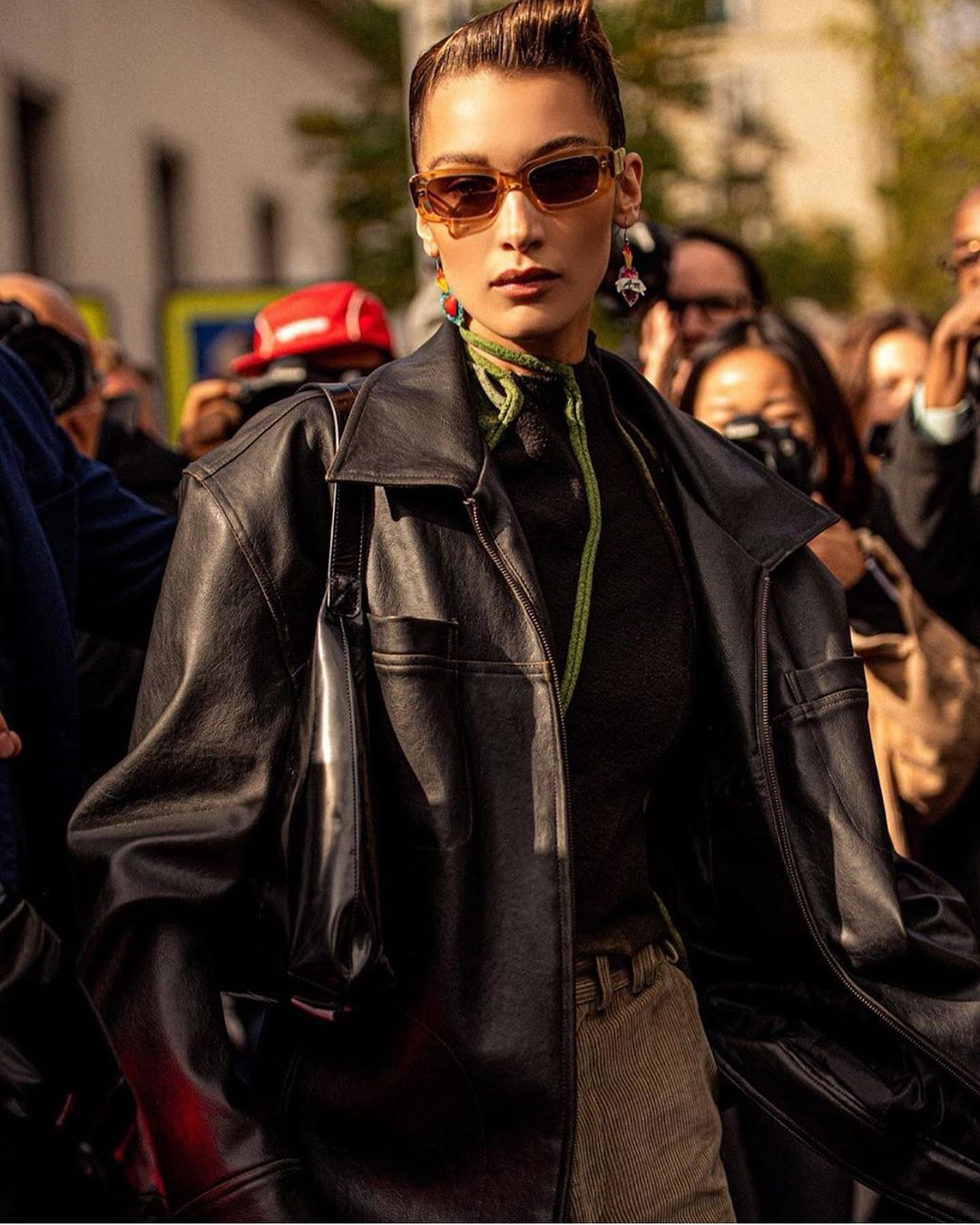 У чому сила, сестра? Зірки демонструють, як стильно поєднувати речі "з чоловічого плеча"