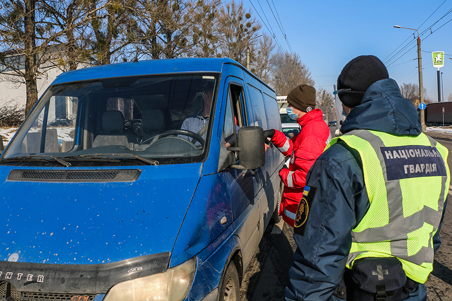 Івано-Франківськ на карантині: яка ситуація на дорогах і блокпостах сьогодні (фото)