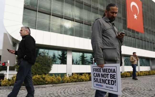 Новини України за 28 липня: звільнення посла РФ в Україні і зниження облікової ставки НБУ