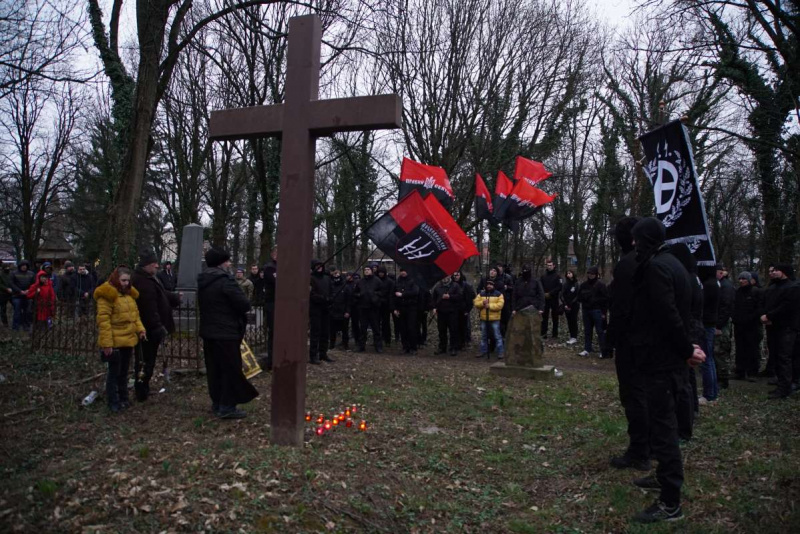 В Ужгороде прошел "Марш славы героев"
