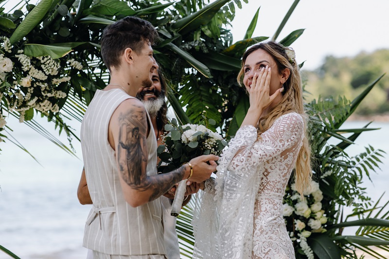 MamaRika вийшла заміж і втекла з коханим на острів (фантастичні фото)