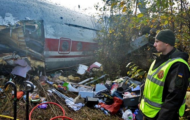 Шелест деревьев... бах! Пострадавшие и эксперты рассказали о крушении Ан-12 под Львовом (видео)