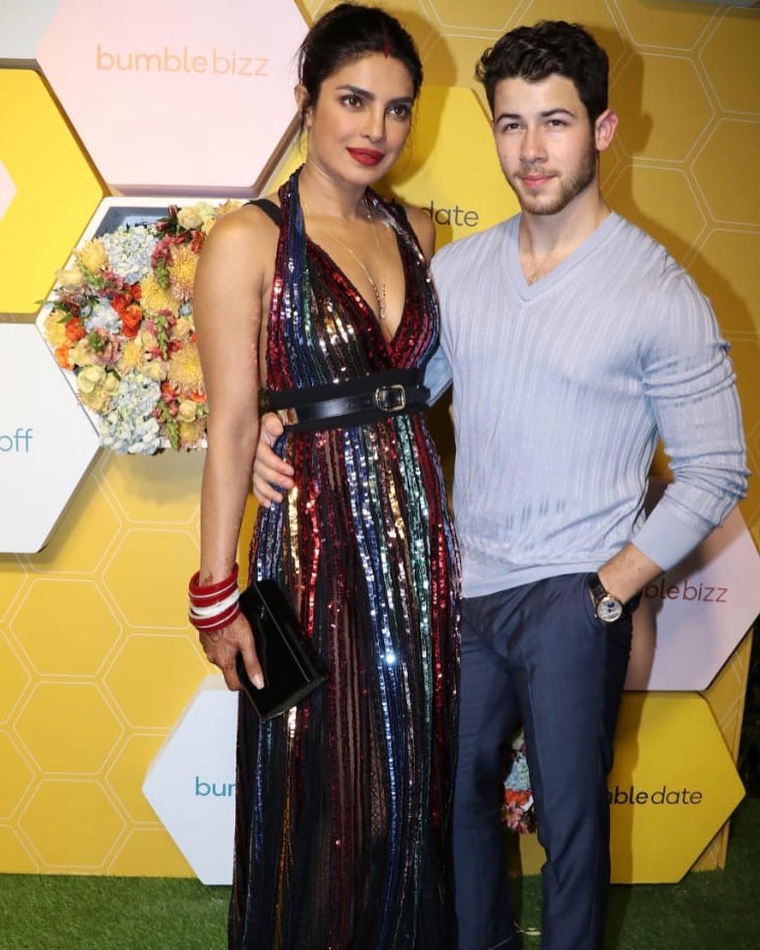 Пріянка Чопра на першому світському виході після весілля блищала в яскравому Elie Saab