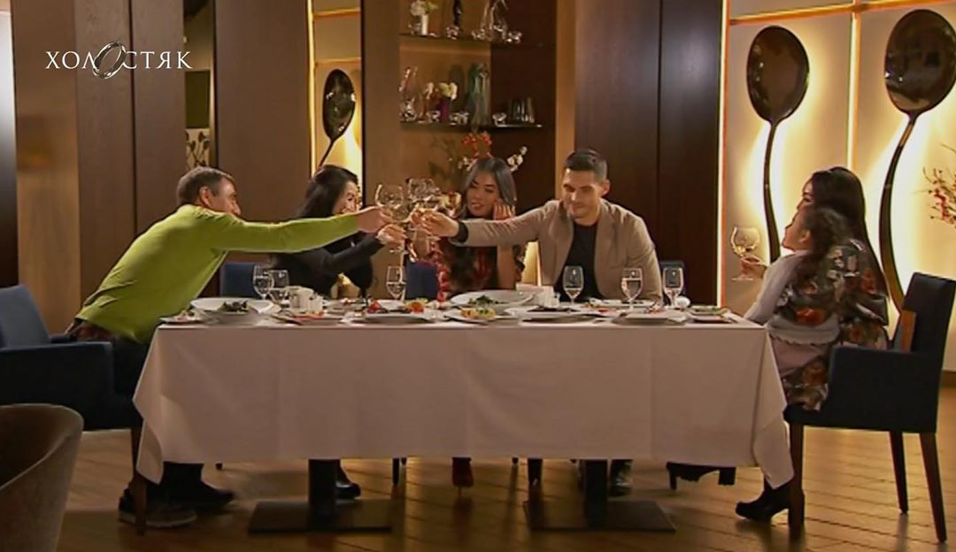 Холостяк 9: знайомство з батьками дівчат стало для Добриніна квестом