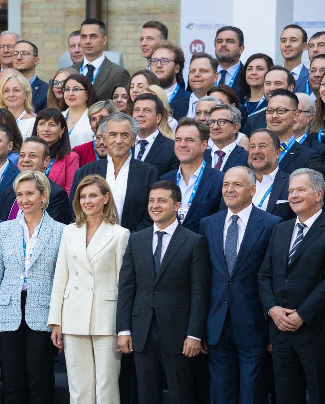 "Олена прекрасна": дружина Зеленського з'явилася на публіці в стильному брючному костюмі