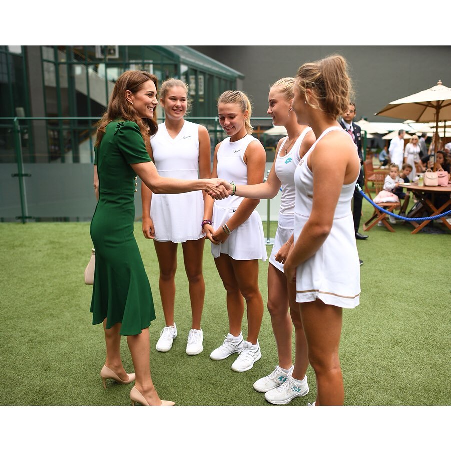 Кейт Міддлтон і Меган Маркл в елегантних вбраннях відвідали фінал Вімблдону