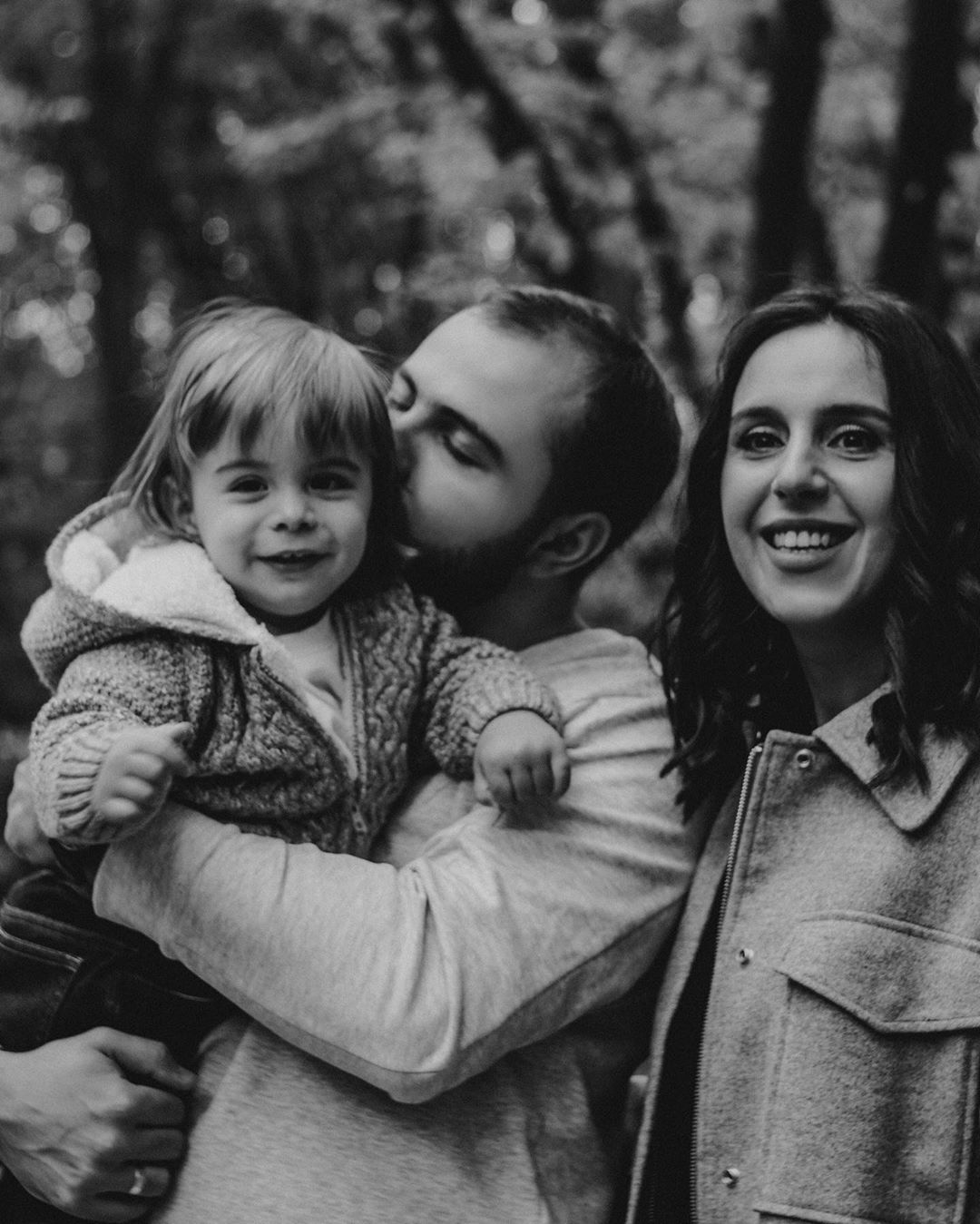 Джамала умилила нежными фото с мужем и сыном в осеннем лесу