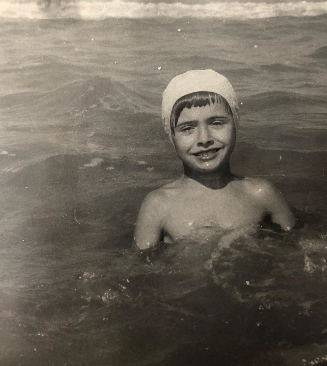 Ольга Сумская показала, как проводила каникулы в детстве: архивные фото