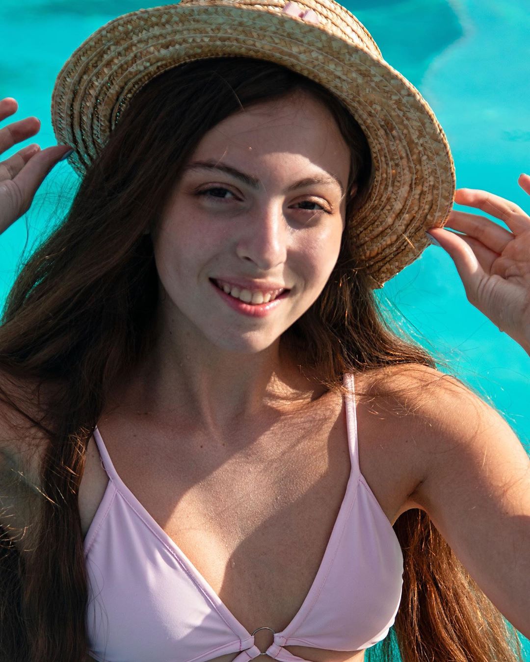 "Русалочка": дочь Оли Поляковой очаровала сеть фото в купальнике