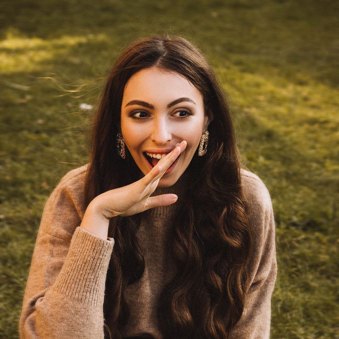 "Девочка со сказочной улыбкой": дочь Поляковой покорила лучезарной красотой