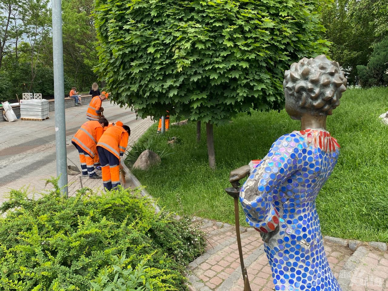 Нові фарби і арт-об'єкти: з'явилися фото Пейзажної алеї в Києві після реконструкції