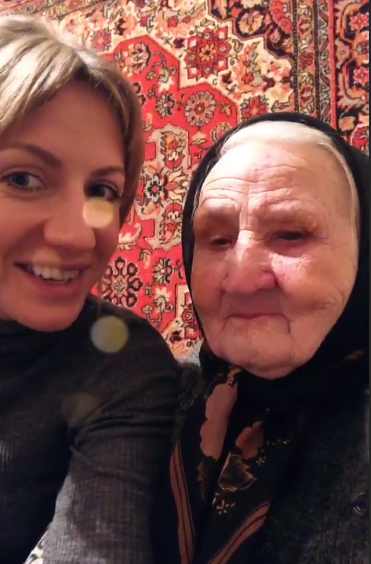 Приходила пізно: бабуся Лесі Никитюк розсекретила її особисте життя