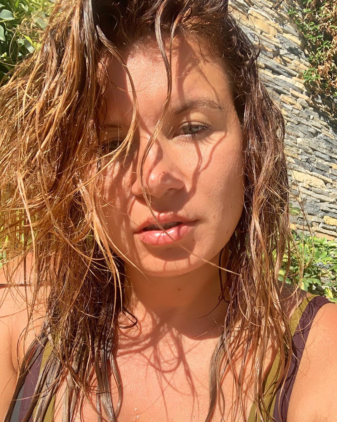 Дружина MONATIK'а влаштувала пляжну фотосесію з екс-дружиною і донькою Потапа