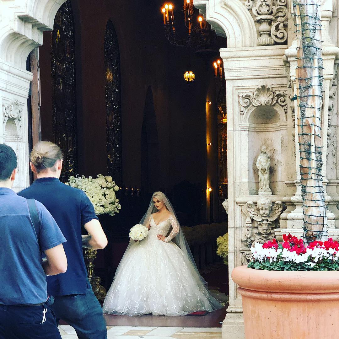 "Волшебная сказка": певица Мика Ньютон сыграла свадьбу в США (фото)