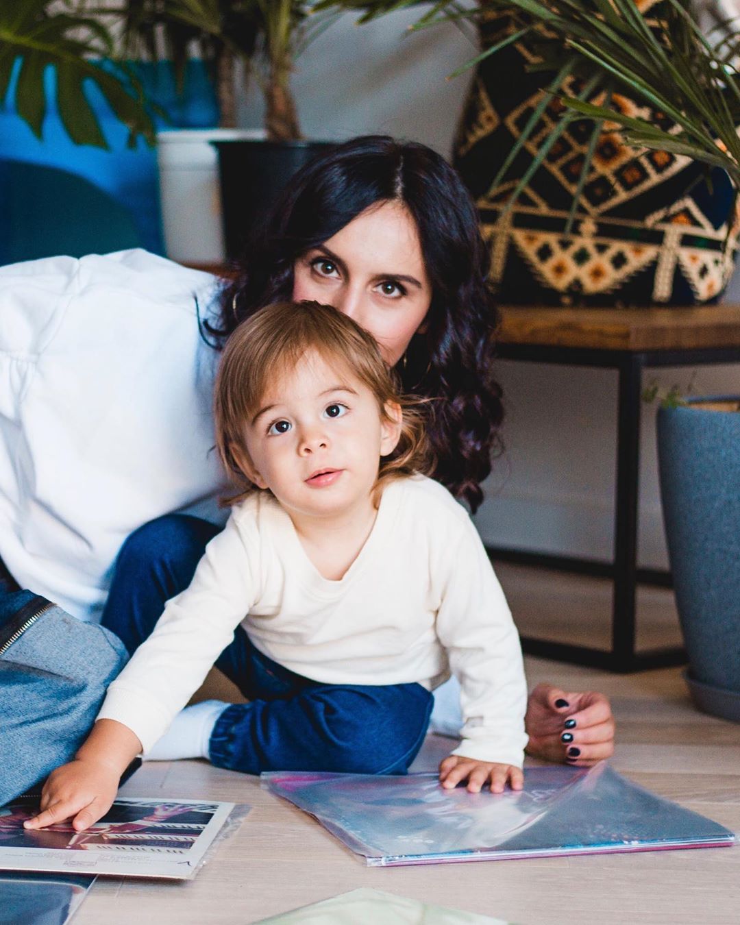 Главный мамин поклонник: Джамала умилила фото с подросшим сыночком