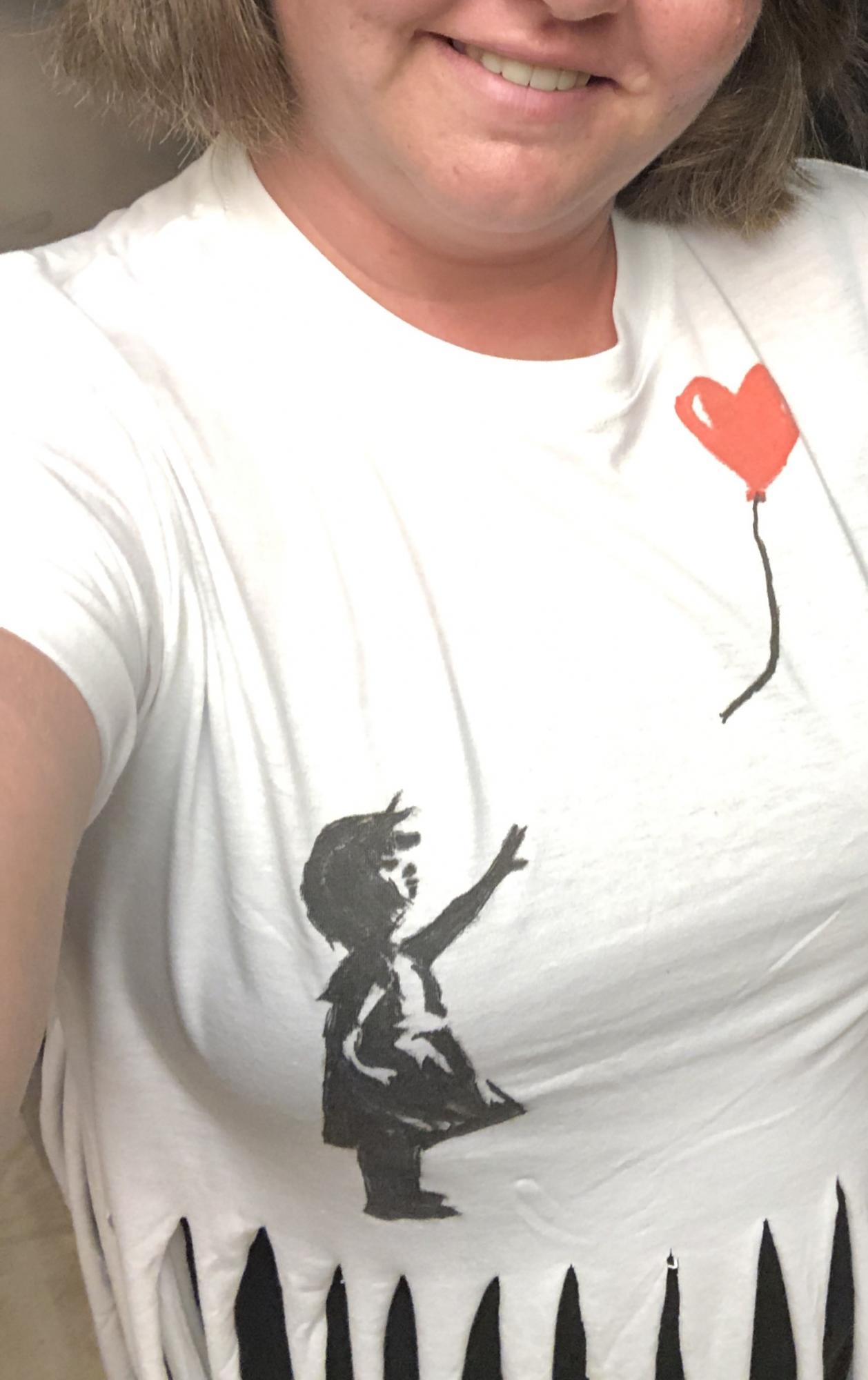 Хэллоуин от Бэнкси: трюк с картиной вдохновил на создание "саморазрушаюшихся" костюмов