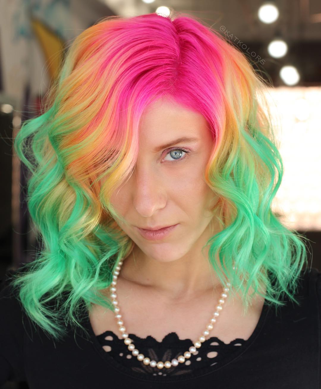 Модная прическа