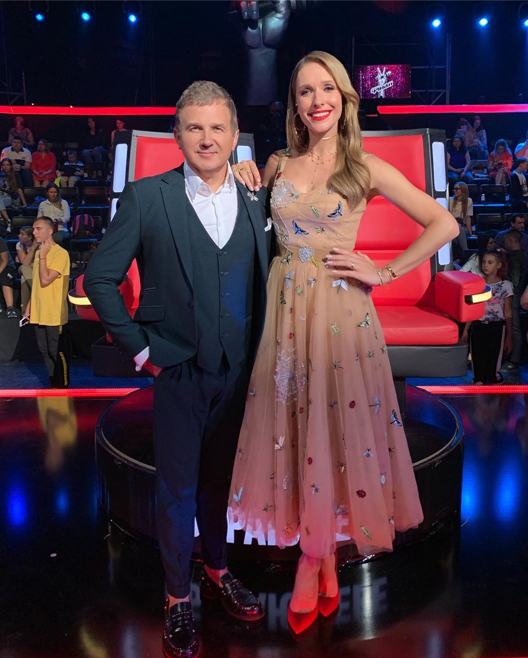 Катя Осадча та Юрій Горбунов підкорили романтичними образами в суперфіналі 5-го сезону шоу Голос. Діти