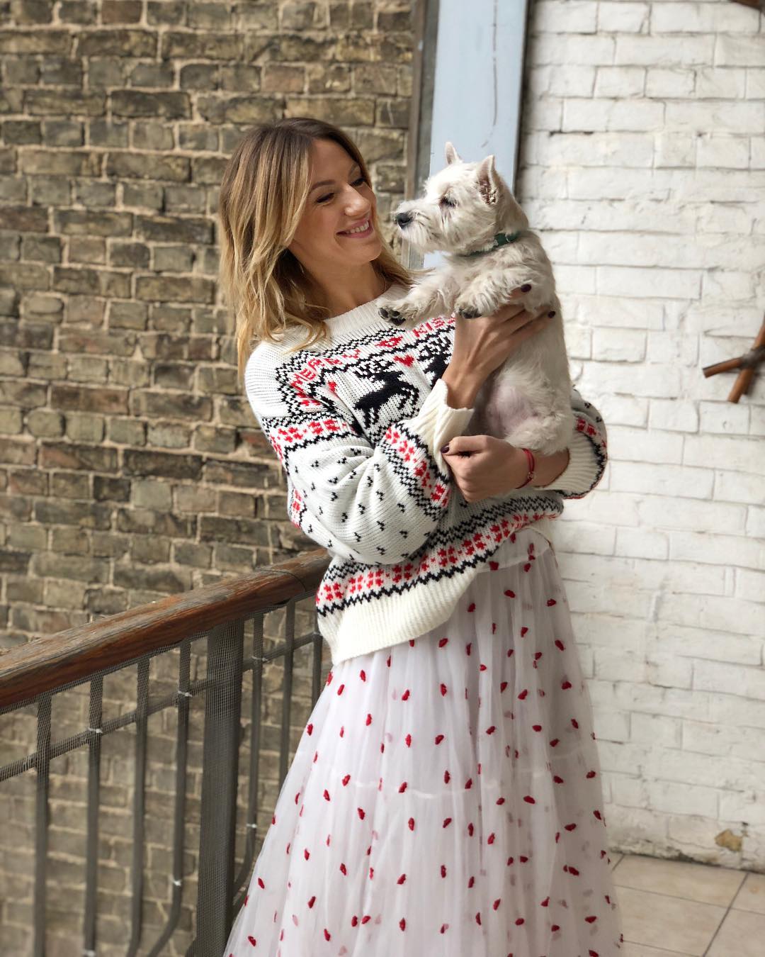 Леся Нікітюк зачарувала фанів "мімімішним" фото з собачкою