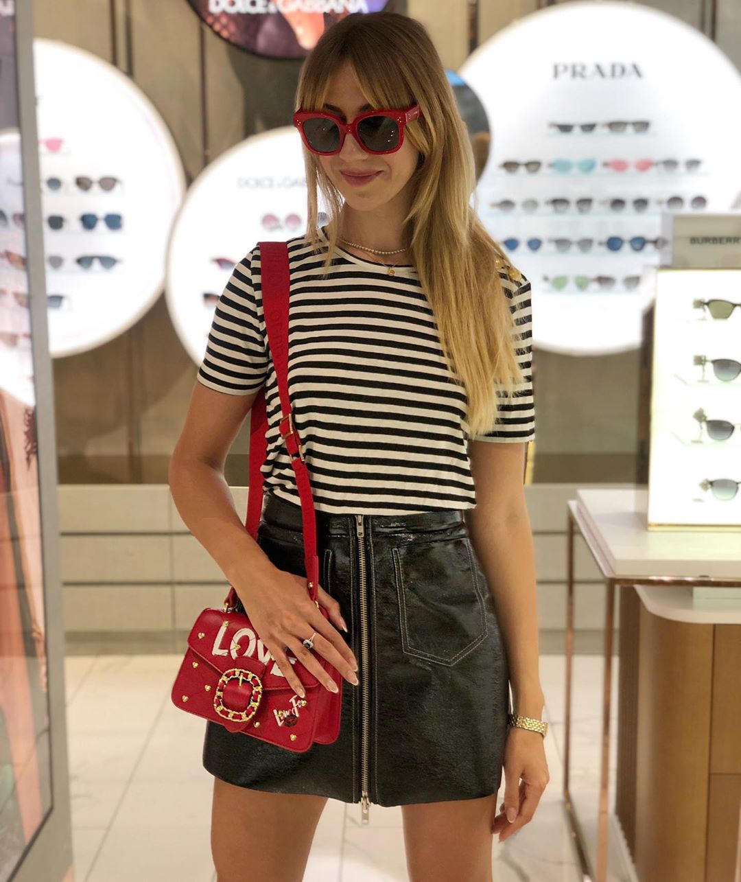 "Просто куколка": Леся Никитюк поразила стилем в эффектном мини