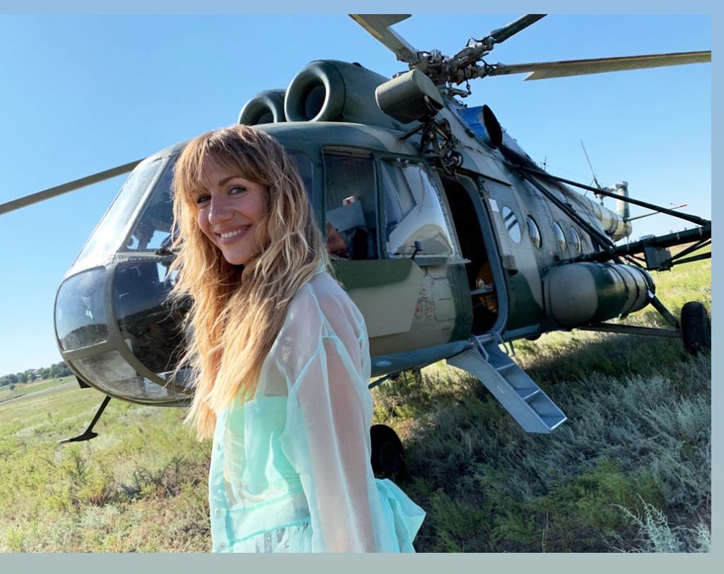 "Під колір заходу сонця": Леся Нікітюк зачарувала променистим фото-листівкою з Херсона