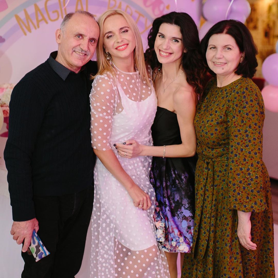 "И это еще не все": Лилия Ребрик растрогала сеть счастливым семейным фото и поделилась важной мечтой