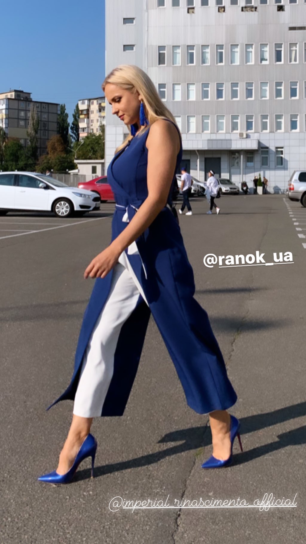 "Бомбезный тандем": стильная Лилия Ребрик с партнером позировала у трактора